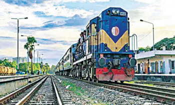 দুর্গাপূজায় চার জোড়া বিশেষ ট্রেন চালু
