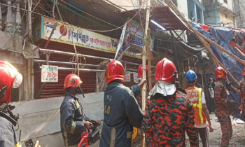 ভূমিকম্পে নিহতের পরিবারকে ২৫ হাজার টাকা দেবে ঢাকা জেলা প্রশাসন