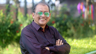 মাজার ছেড়ে কোথাও যেতে চাচ্ছেন না সমু চৌধুরী
