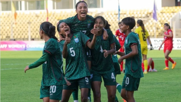 ঋতুপর্ণার গোলটিকে যে কারণে ‘অলিম্পিক গোল’ বলা হচ্ছে