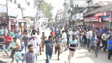 ভোলায় বিএনপি-বিজেপি সংঘর্ষে আহত ৫০ ভোলায় বিএনপি-বিজেপি সংঘর্ষে আহত ৫০