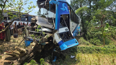 চট্টগ্রাম-কক্সবাজার মহাসড়ক: দুই বাসের মুখোমুখি সংঘর্ষে নিহত ৪