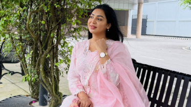 ‘তোমাকে ছাড়া এখনো বেঁচে আছি’ ‘তোমাকে ছাড়া এখনো বেঁচে আছি’