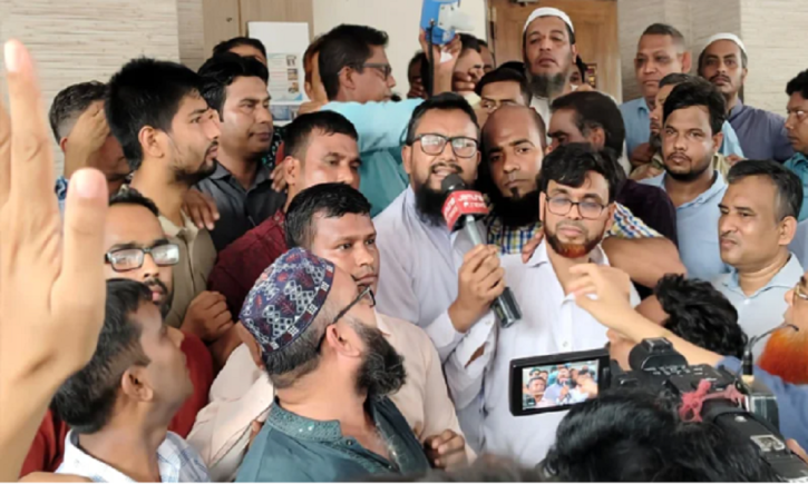 সরকারি চাকরি অধ্যাদেশ বাতিল না হলে সচিবালয়ে আন্দোলন চলবে সরকারি চাকরি অধ্যাদেশ বাতিল না হলে সচিবালয়ে আন্দোলন চলবে