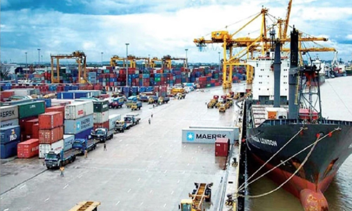 ২৭ দিনে চট্টগ্রাম বন্দরে ভিড়েছে ৩০ জাহাজ, পথে আরও ৪টি