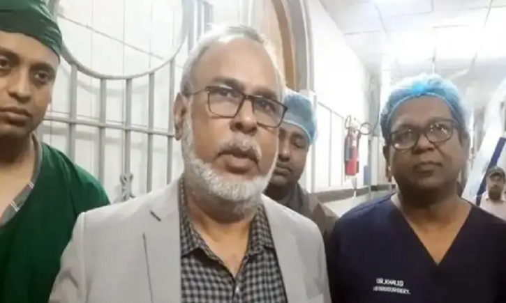 ‘হাদির অবস্থা খুবই সংকটাপন্ন, তিনি বেঁচে আছেন’