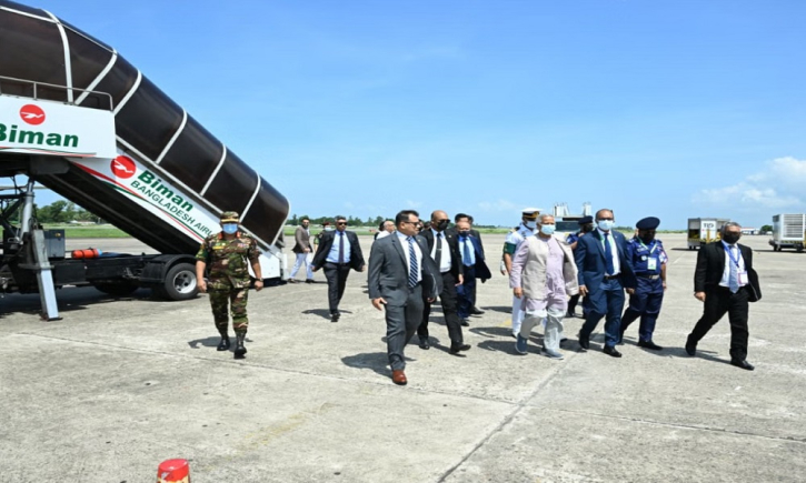কক্সবাজারে রোহিঙ্গা সংলাপে যোগ দিলেন প্রধান উপদেষ্টা কক্সবাজারে রোহিঙ্গা সংলাপে যোগ দিলেন প্রধান উপদেষ্টা