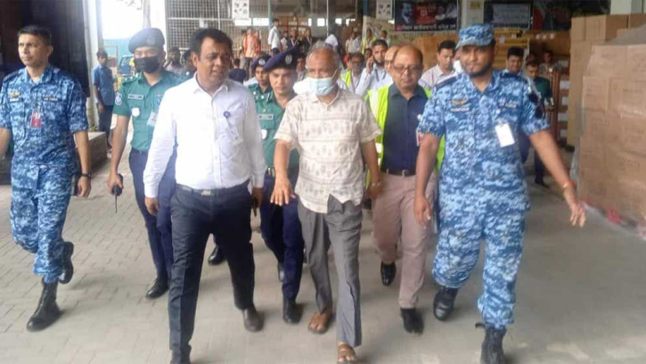 বাংলাদেশে জঙ্গিবাদের কোনো স্থান নেই: স্বরাষ্ট্র উপদেষ্টা বাংলাদেশে জঙ্গিবাদের কোনো স্থান নেই: স্বরাষ্ট্র উপদেষ্টা