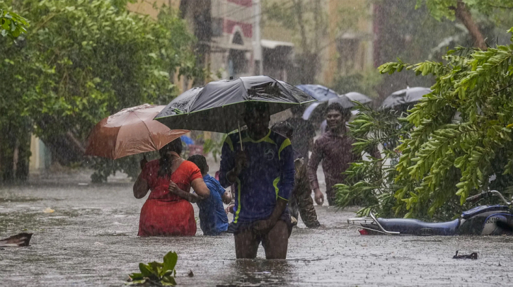 ১০০ কিলোমিটার গতিতে আঘাত হেনেছে মিগজাউম, নিহত ৮ ১০০ কিলোমিটার গতিতে আঘাত হেনেছে মিগজাউম, নিহত ৮