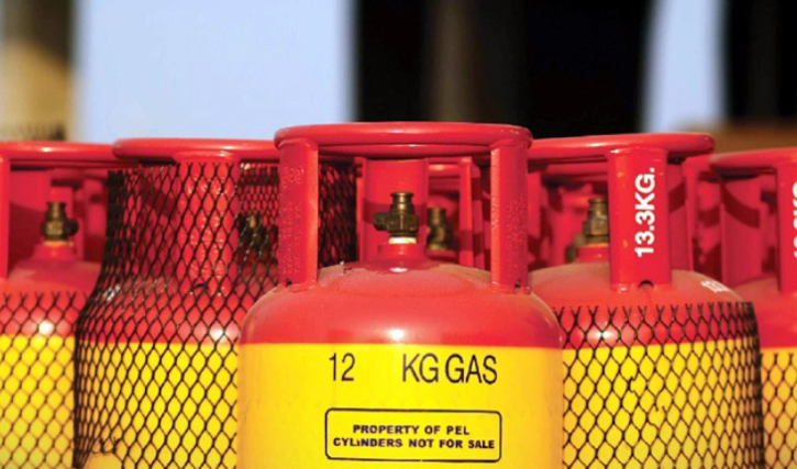 ১২ কেজি এলপিজি সিলিন্ডারের দাম এক হাজার ৩৫৬ টাকা
