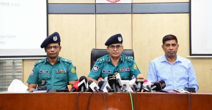 আ’লীগের ঝটিকা মিছিল থেকে গ্রেফতার ২৪৪