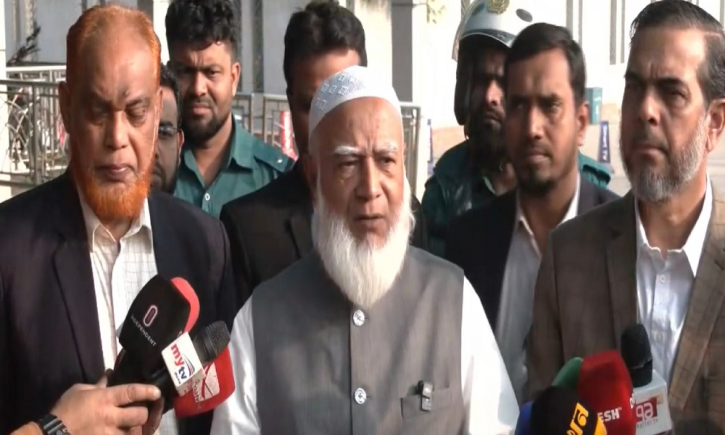 ‘১০ টাকা কেজি চালের মতো কার্ডের লোভ দেখানো হচ্ছে’