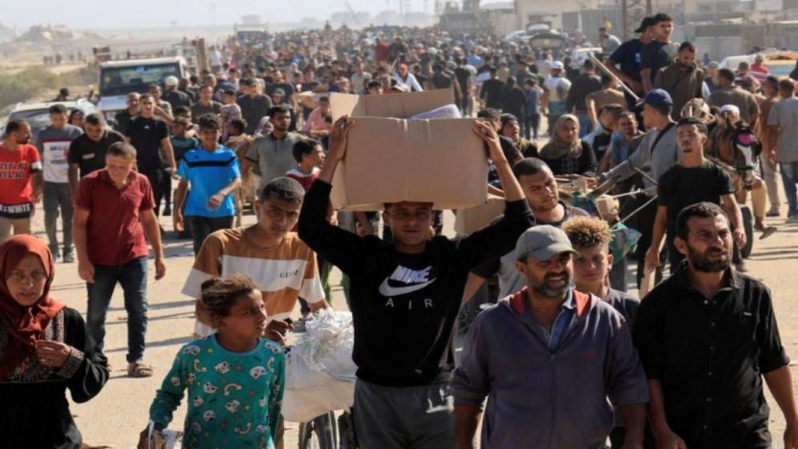 ফিলিস্তিনিদের ত্রাণ নিতেও দিচ্ছে না ইসরাইলি বাহিনী, ১০ জনকে হত্যা