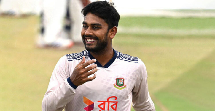 মিরাজকে দলে না রাখার পেছনে নির্বাচকদের যুক্তি মিরাজকে দলে না রাখার পেছনে নির্বাচকদের যুক্তি