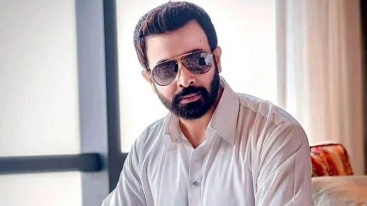 শাকিব খানের নতুন সিনেমা একসঙ্গে তিন পর্বে মুক্তির প্রস্তুতি