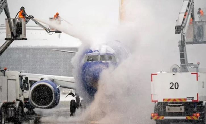 শীতকালীন ঝড়ে বিপর্যস্ত যুক্তরাষ্ট্র, ১৩ হাজার ফ্লাইট বাতিল